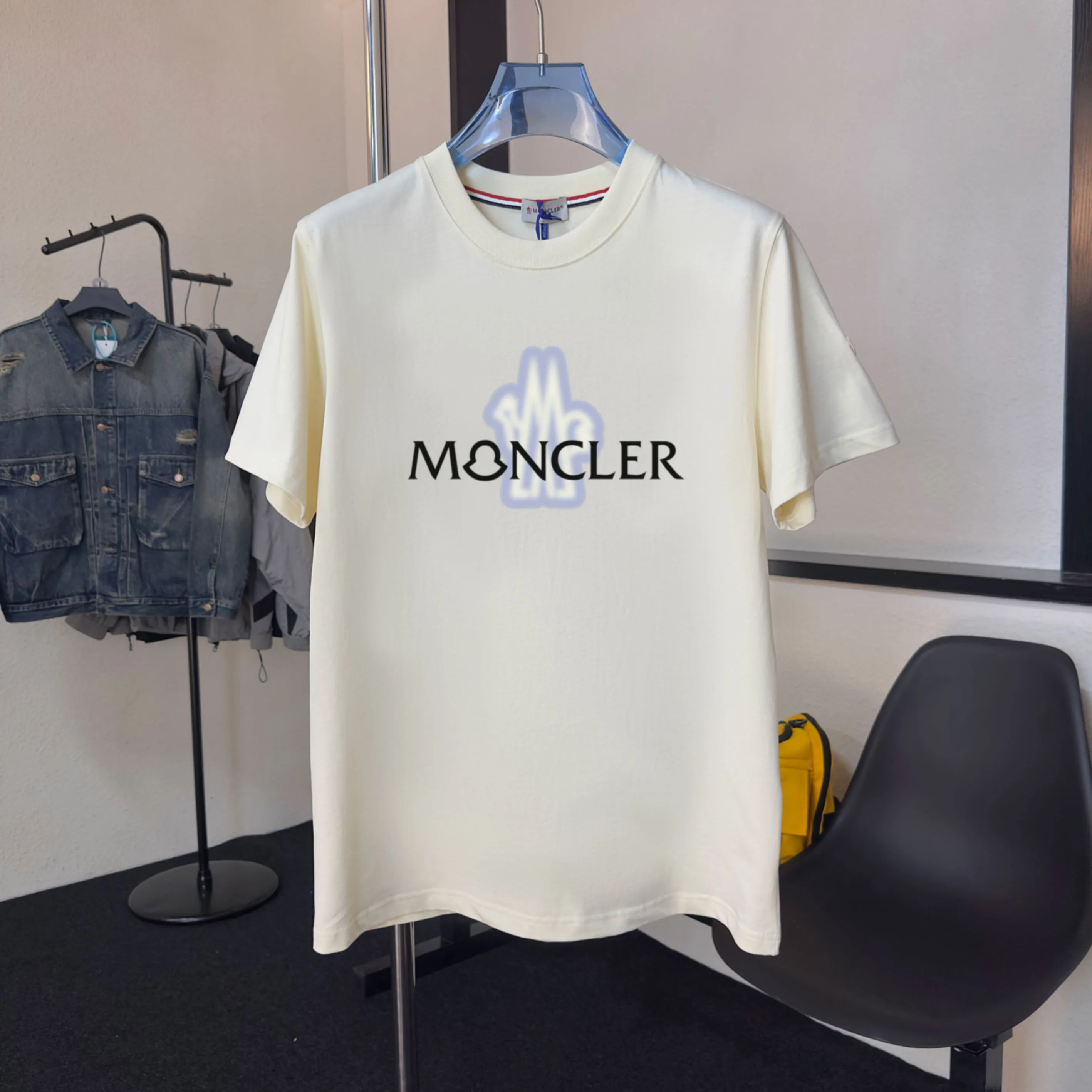 《 ~NFC ~ 》《Moncler~ 》2025New Arrival Quality T , Versatile Quality ！ ‼ 32 250G ‼ ， ， ， ， T 🤪 Sizes：S-M-L-XL-2XL ：Black，White， Same Style
